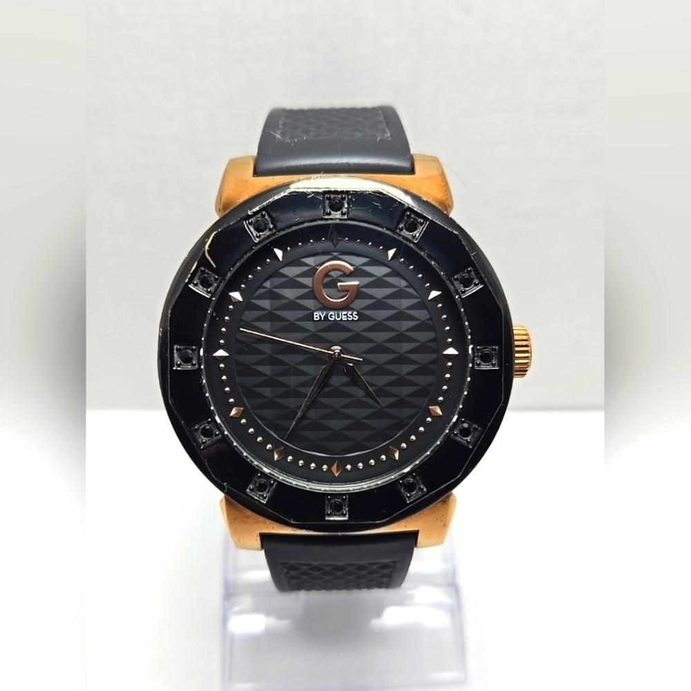 Mens G by GUESS  Black Rose Gold Watch G10438G1 New Battery